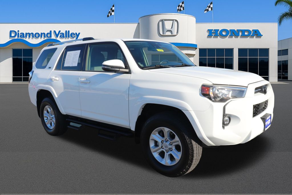 2022 Toyota 4Runner SR5 Premium's photo