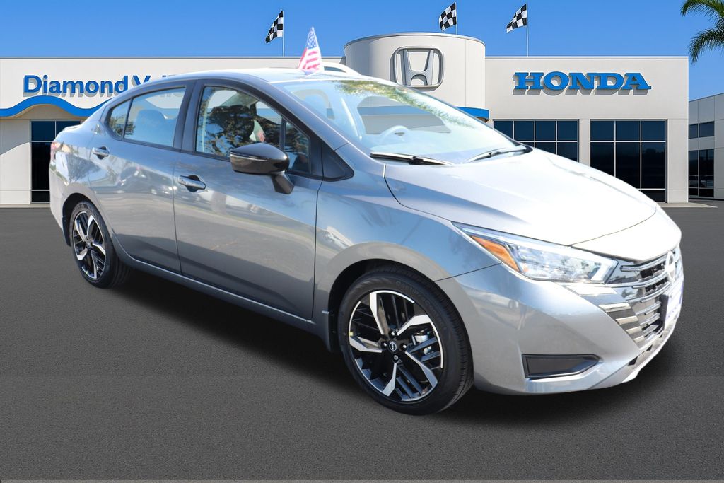 2025 Nissan Versa Sedan SR