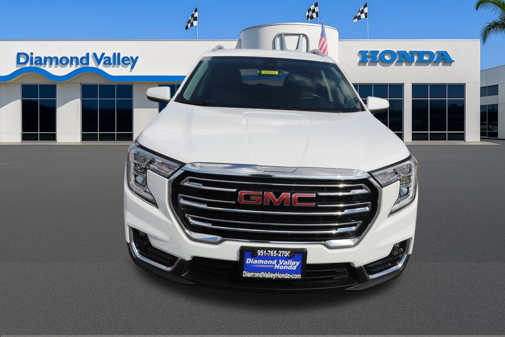 2024 Gmc Terrain SLT photo 2