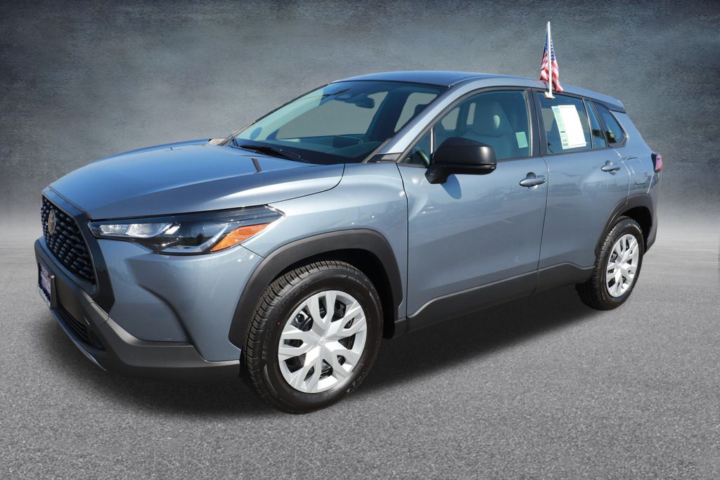 2023 Toyota Corolla Cross L photo 3