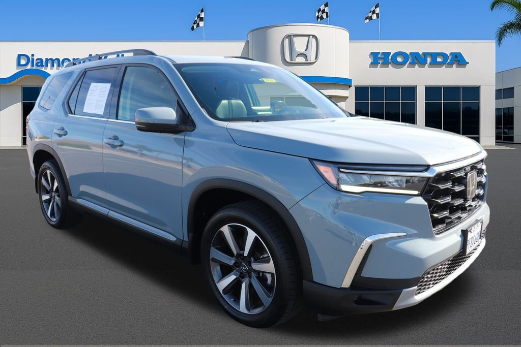 Certified 2023 Honda Pilot Touring SUV