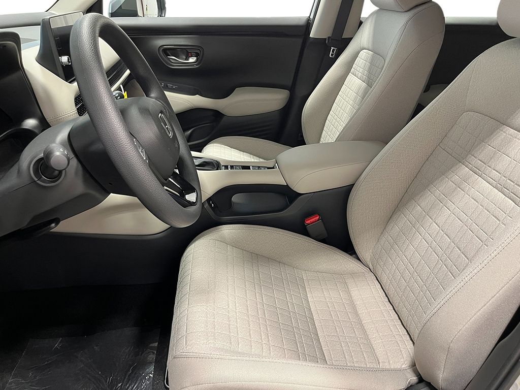 2026 Honda HR-V LX - Photo 11