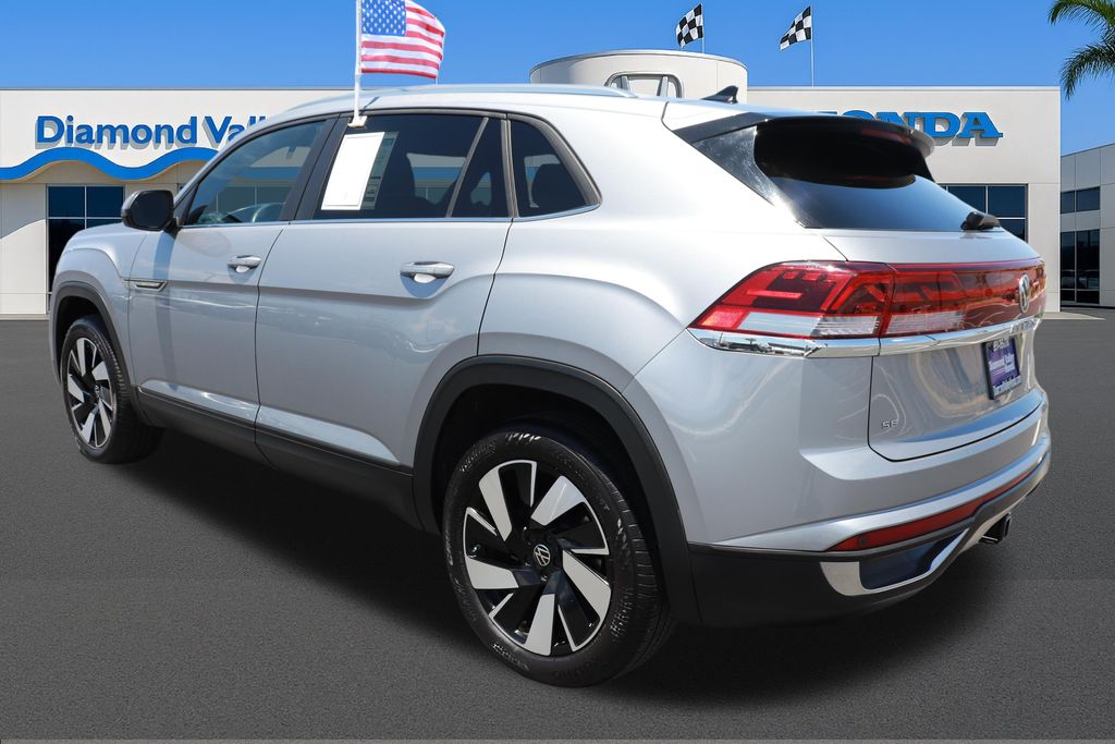 2025 Volkswagen Atlas Cross Sport SE w/Tech - Photo 4