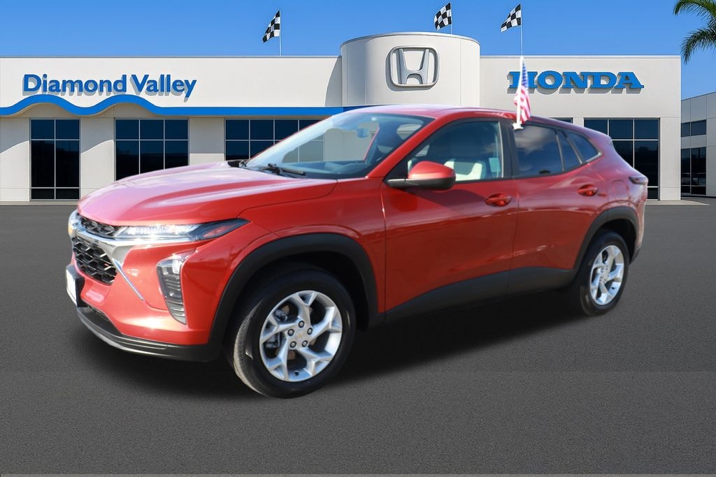 Used 2024 Chevrolet Trax LS SUV