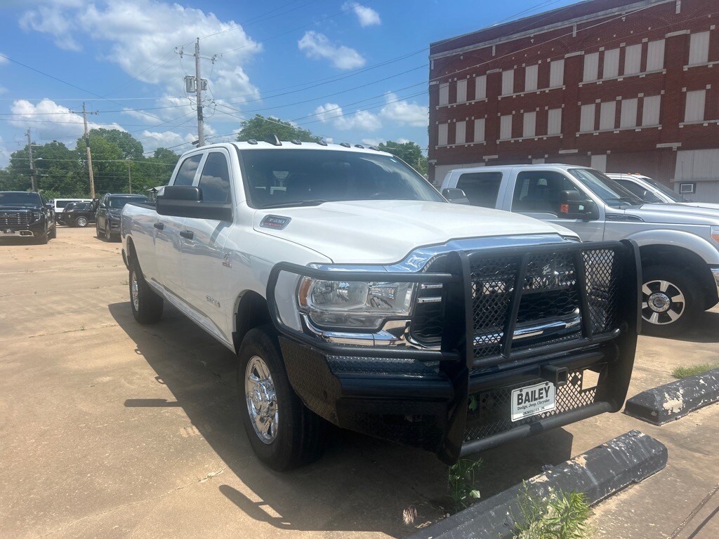 2022 Ram 3500 Tradesman photo 2