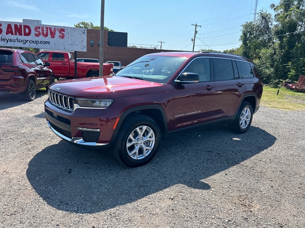 Used 2023 Jeep Grand Cherokee L Limited with VIN 1C4RJKBG8P8768072 for sale in Okmulgee, OK