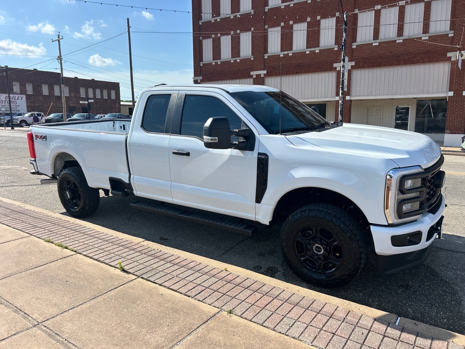 2026 Ford F-350 XL 4x4 SuperCab 8' Box SRW's photo