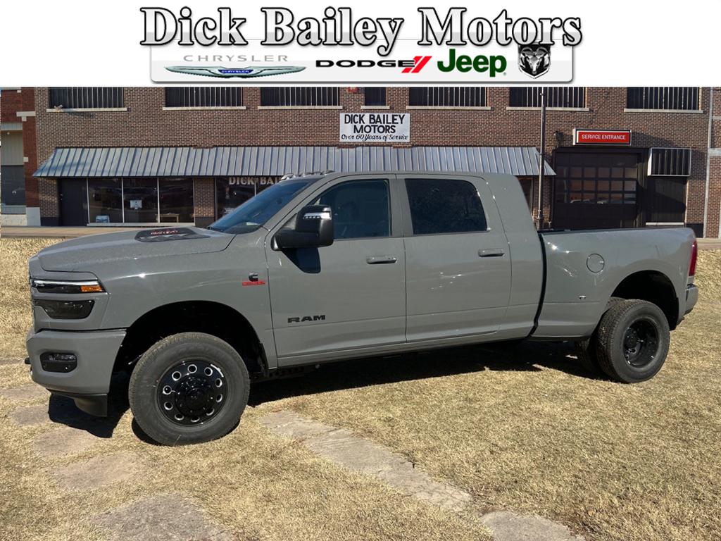 2026 RAM Ram 3500 Pickup Laramie's photo