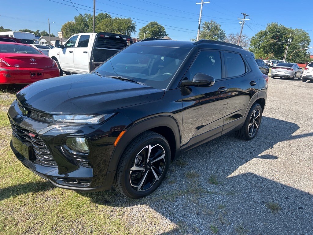 2023 Chevrolet Trailblazer RS photo 2
