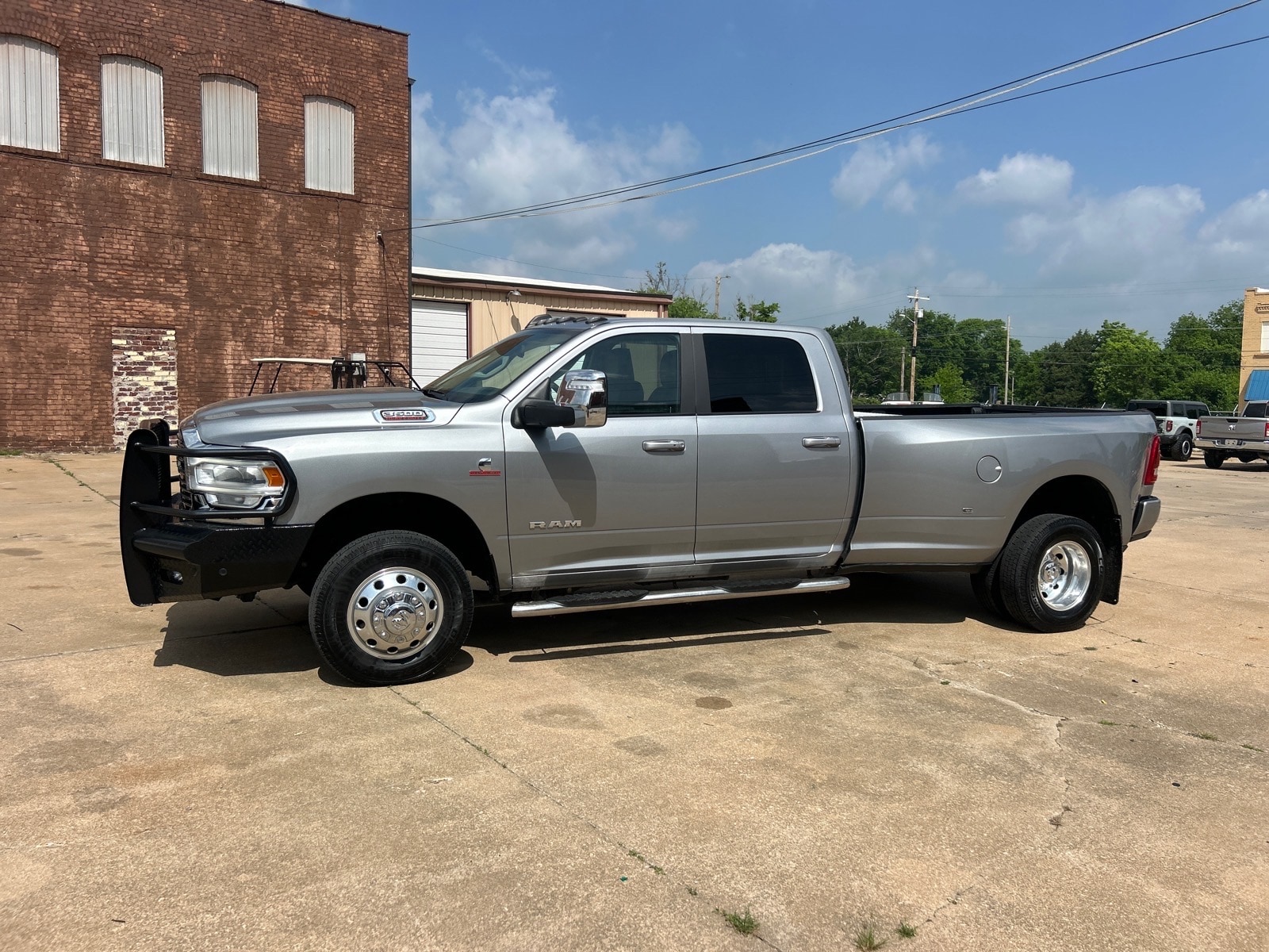 2024 RAM 3500 Laramie 4X4 Crew Cab LWB's photo