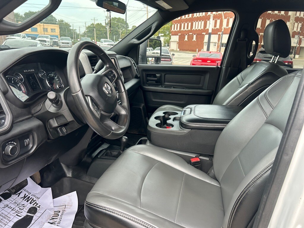 2023 Ram 3500 Tradesman photo 4