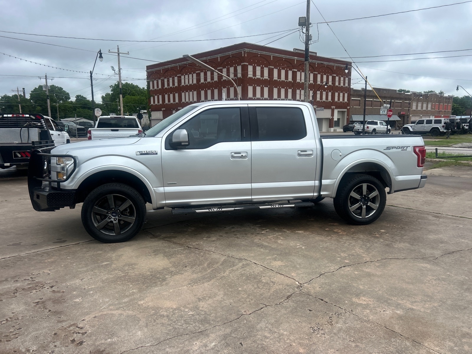2017 Ford F-150 Lariat 4x4 SuperCrew 5-1/2 Box's photo