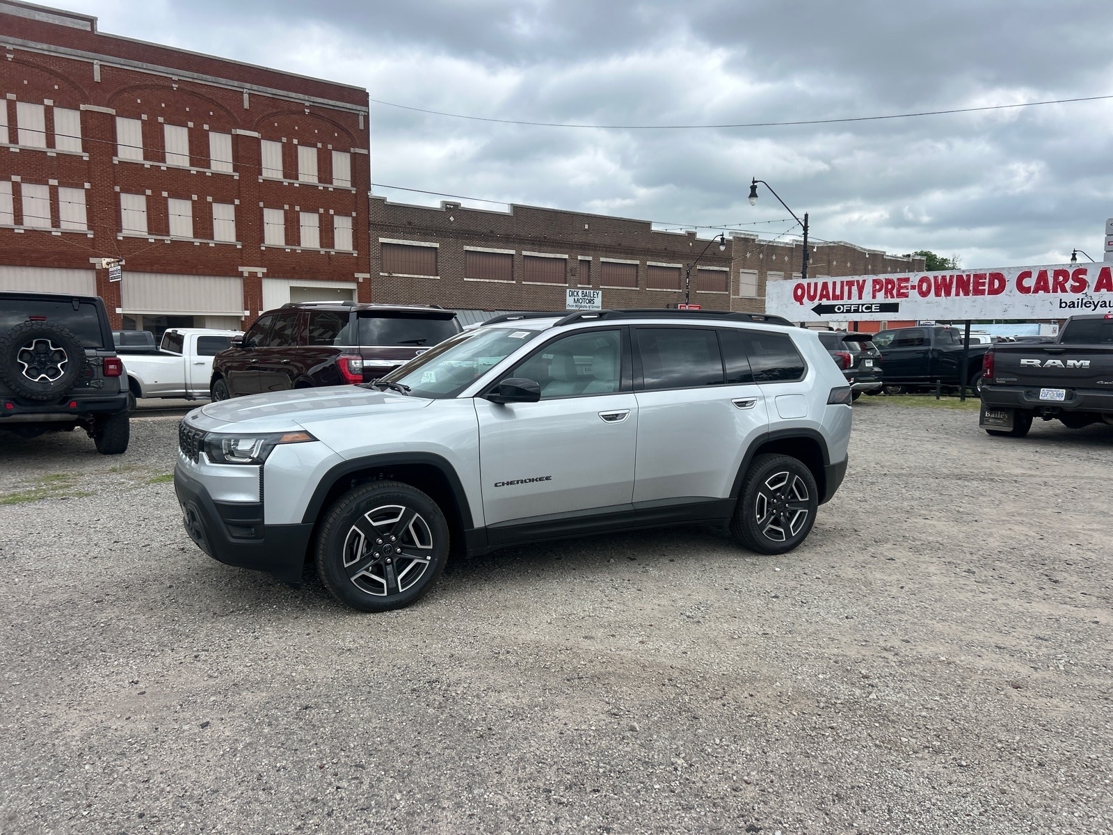 2026 Jeep Cherokee Limited HEV 4X4's photo