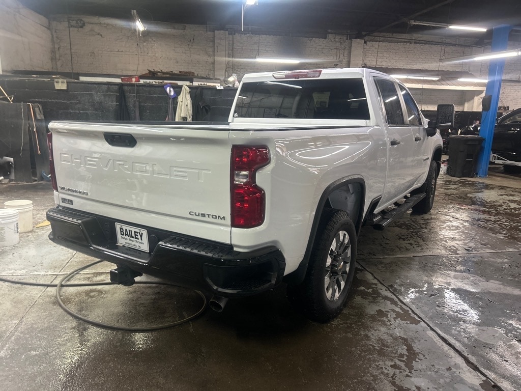 Used 2025 Chevrolet Silverado 2500HD Custom 4x4 Custom Crew Cab SB