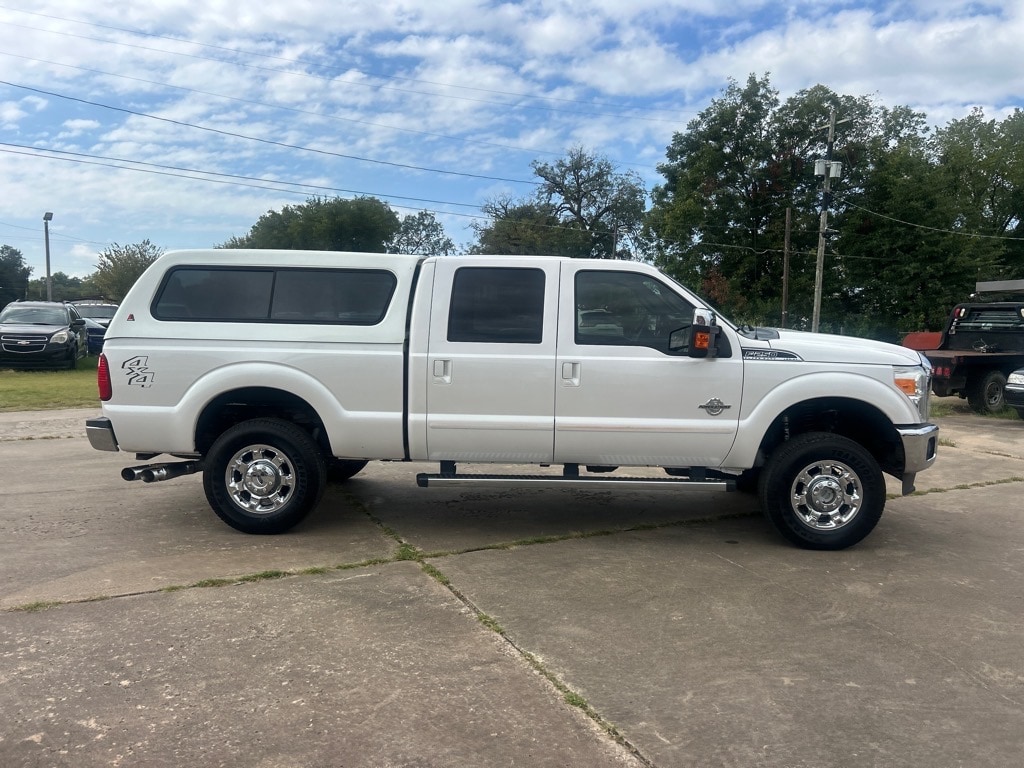 Used 2016 Ford F-250 Super Duty Lariat 4x4 Lariat Crew Cab 6.8 ft. SB Pickup
