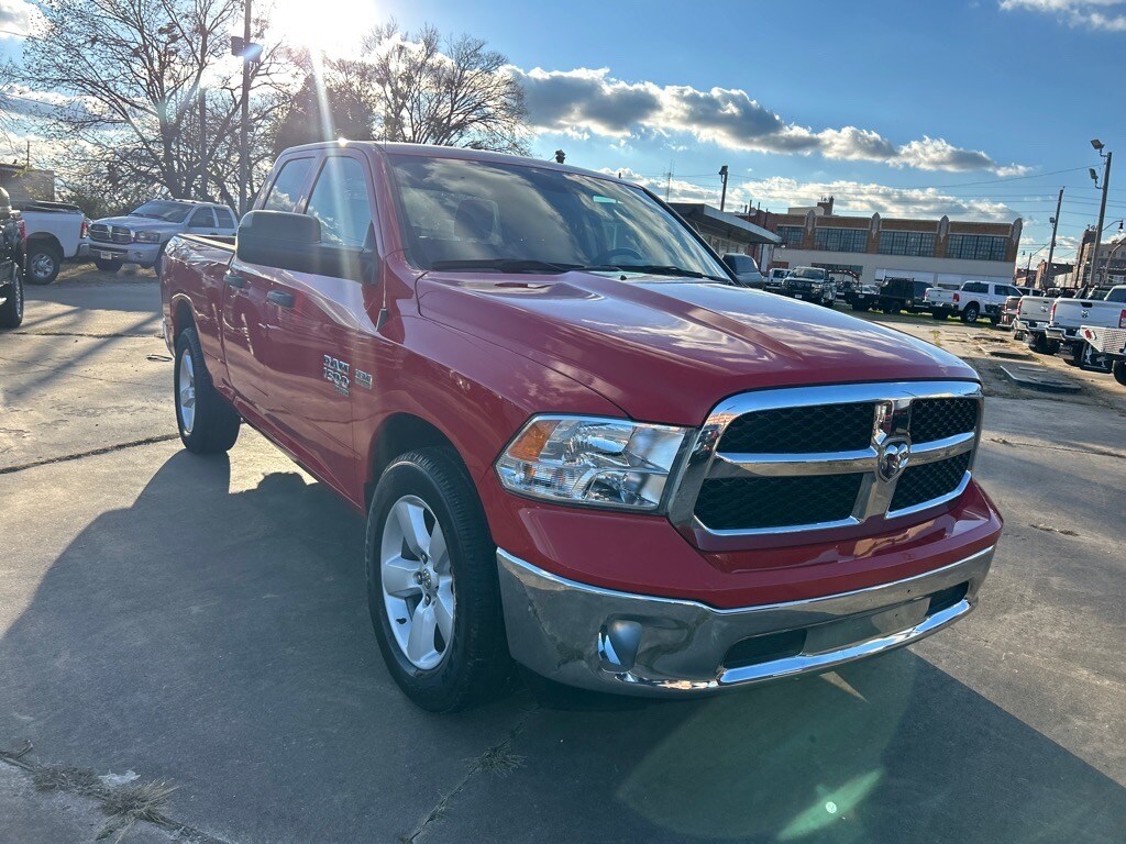 2021 Ram 1500 Classic Tradesman photo 3