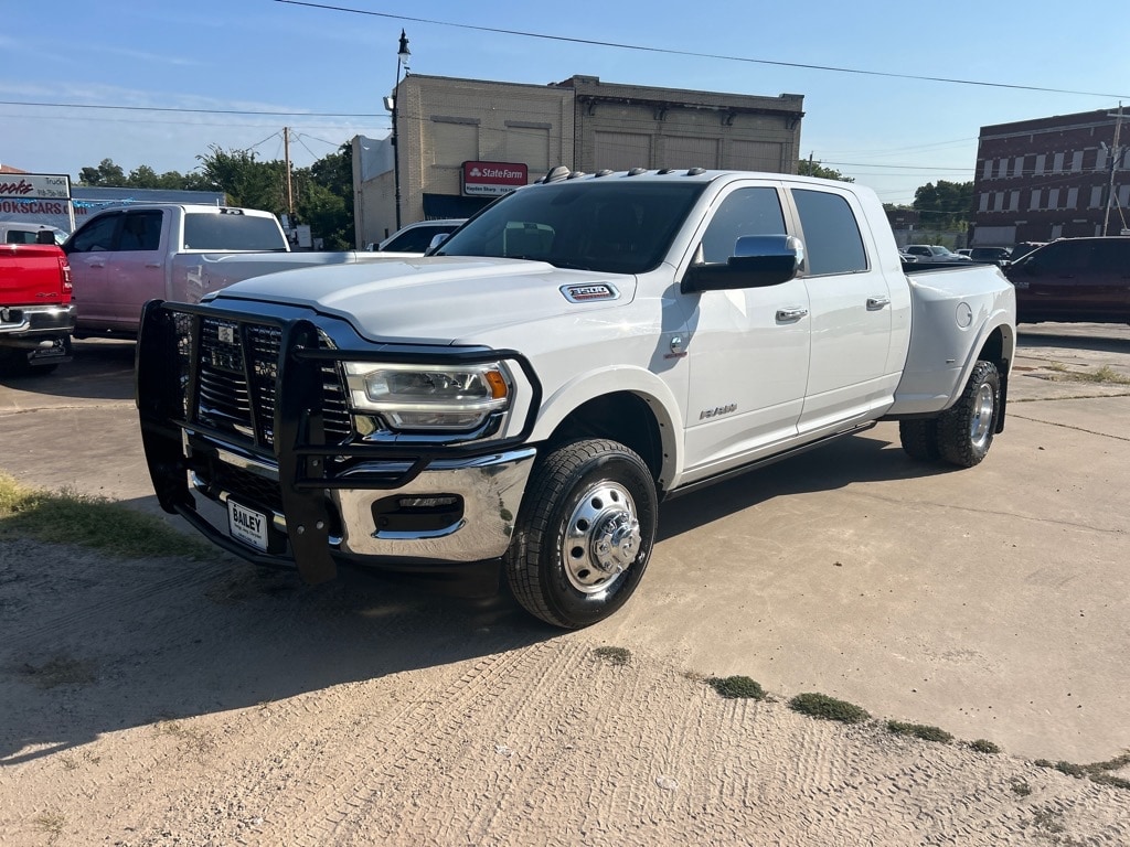 Used 2022 RAM Ram 3500 Pickup Laramie with VIN 3C63RRML0NG231079 for sale in Okmulgee, OK