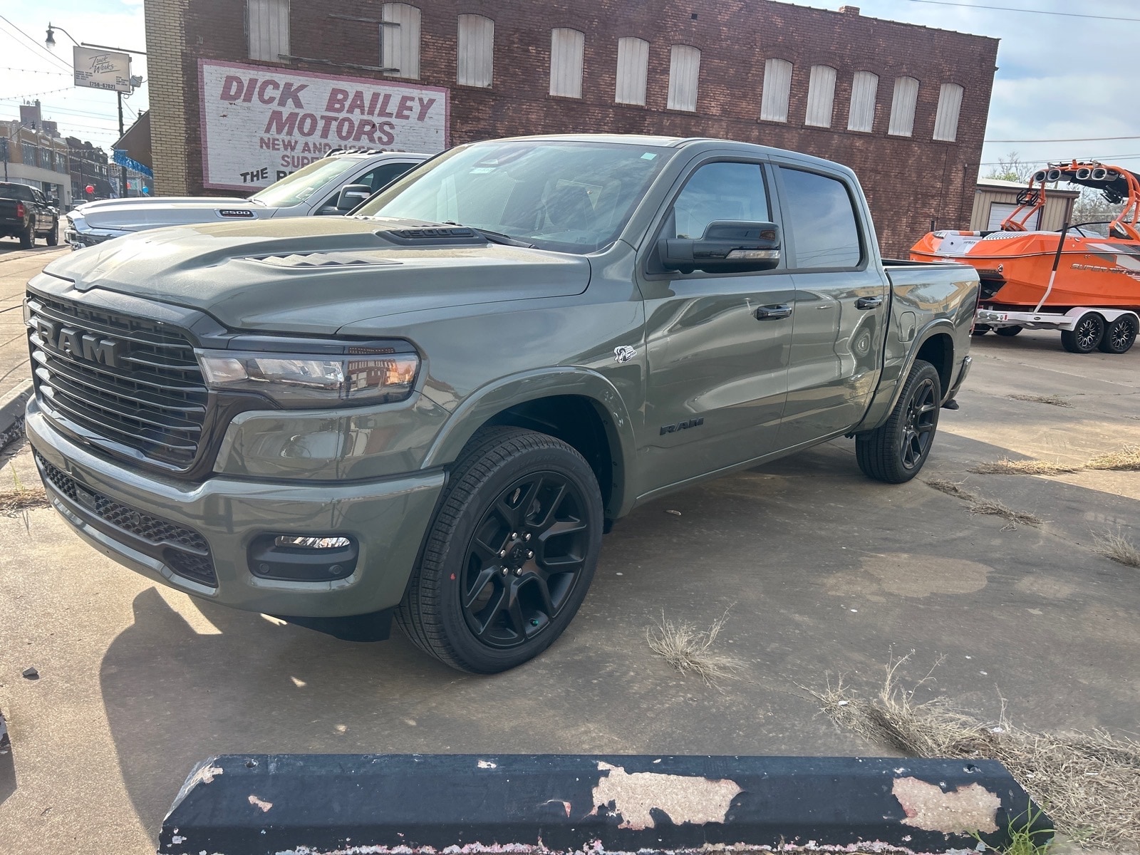 2026 RAM 1500 Laramie 4x4 Crew Cab 5'7's photo
