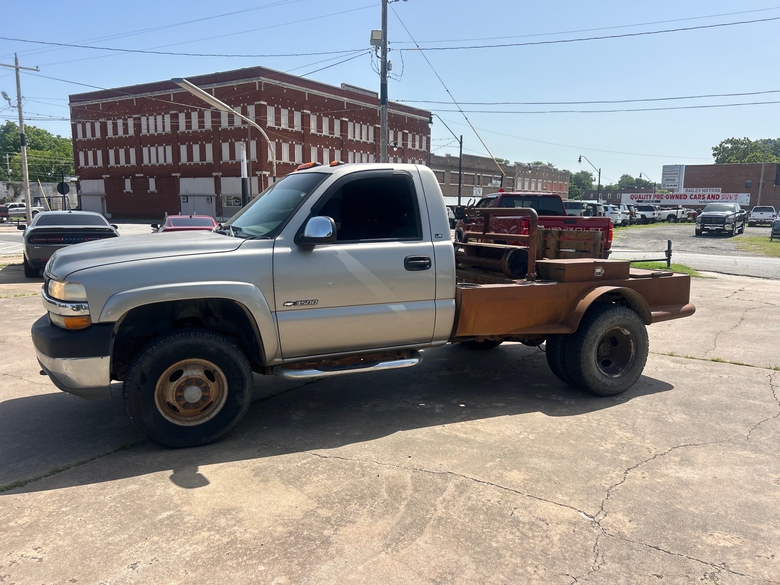 2002 Chevrolet Silverado HD 4WD Regular Cab LWB DRW's photo