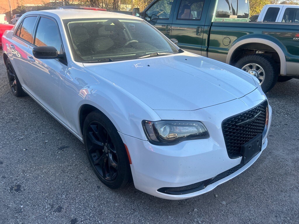 Used 2020 Chrysler 300 Touring Touring Sedan
