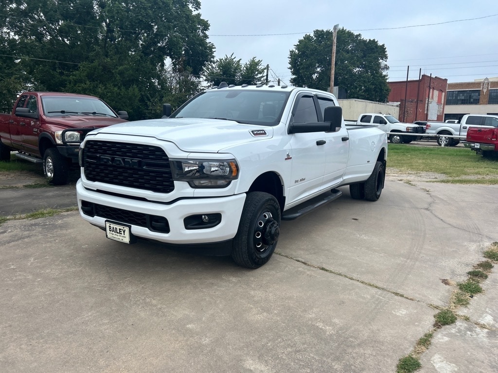 Used 2022 RAM Ram 3500 Pickup Big Horn with VIN 3C63RRHL5NG389802 for sale in Okmulgee, OK