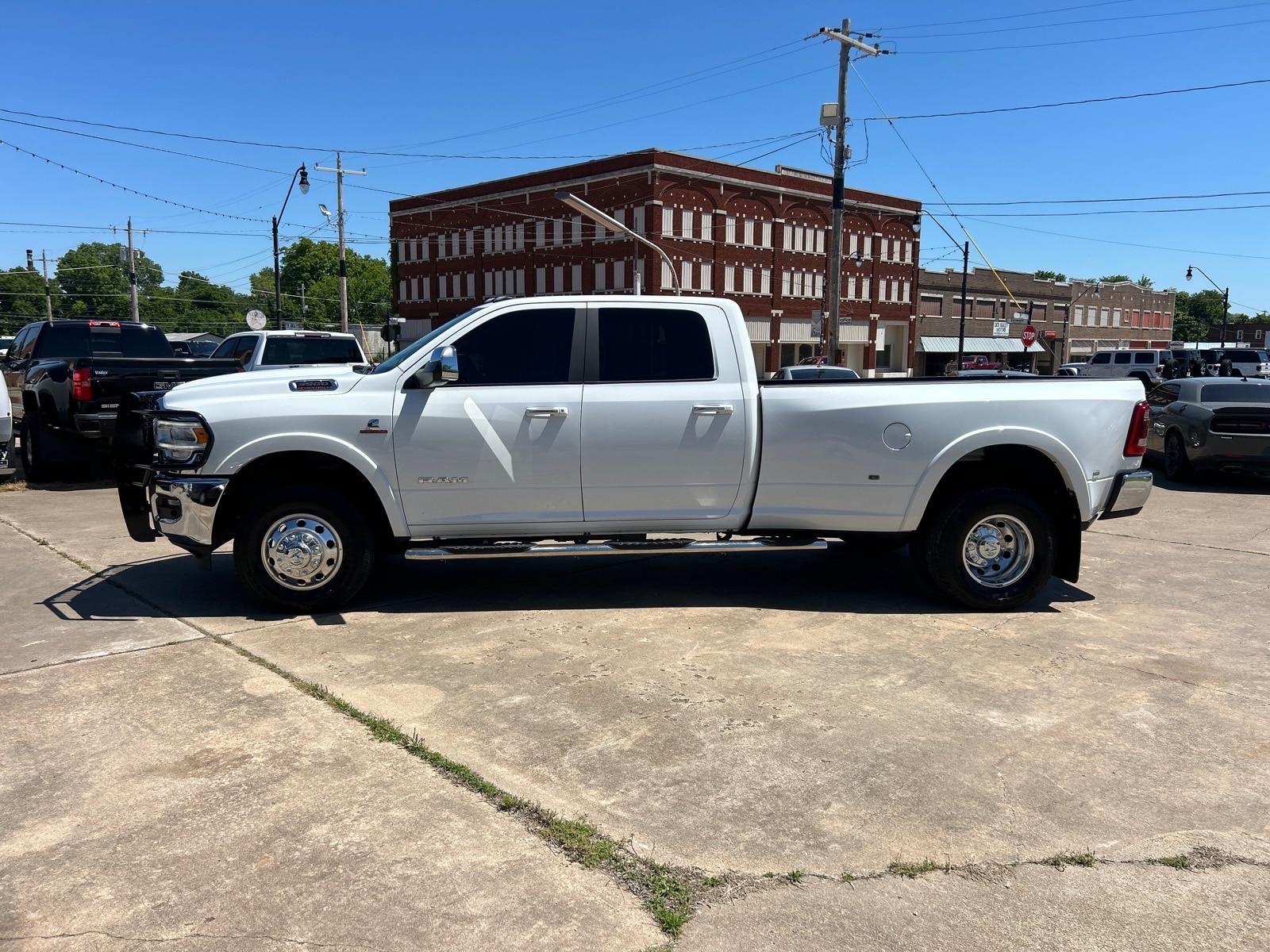 2022 RAM 3500 Laramie 4X4 Crew Cab LWB's photo
