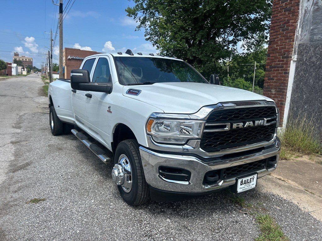 Used 2023 Ram 3500 Tradesman 4x4 Tradesman Crew Cab 8 ft. LB DRW Pickup