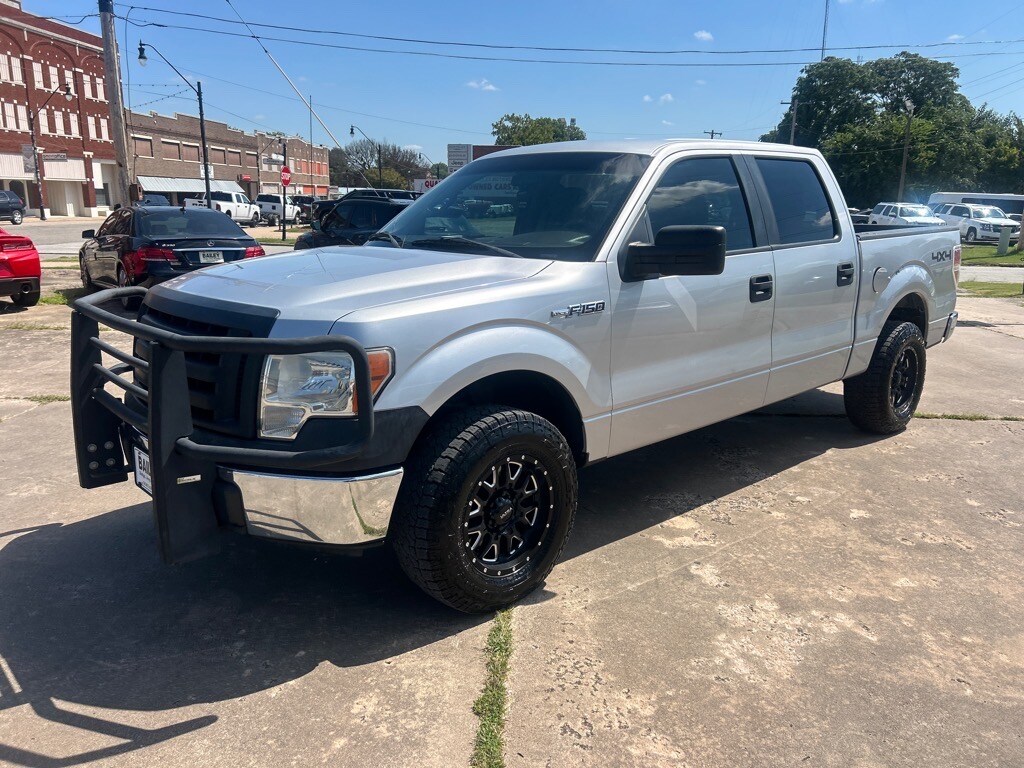 2010 Ford F-150 XL photo 2
