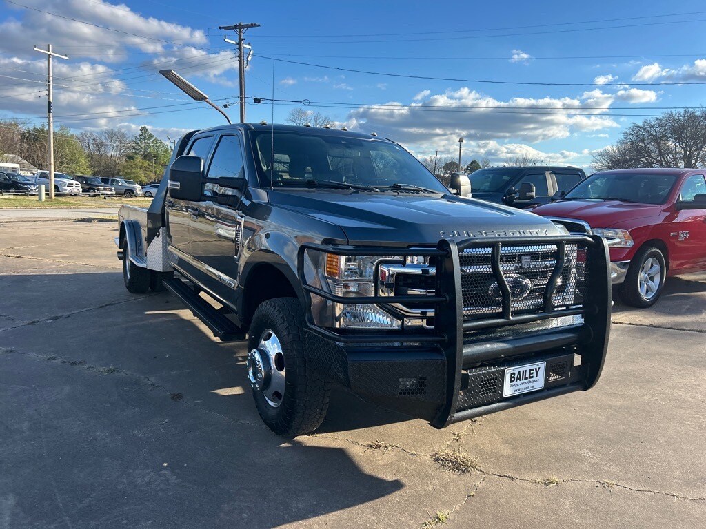 2020 Ford F-350 Lariat photo 3