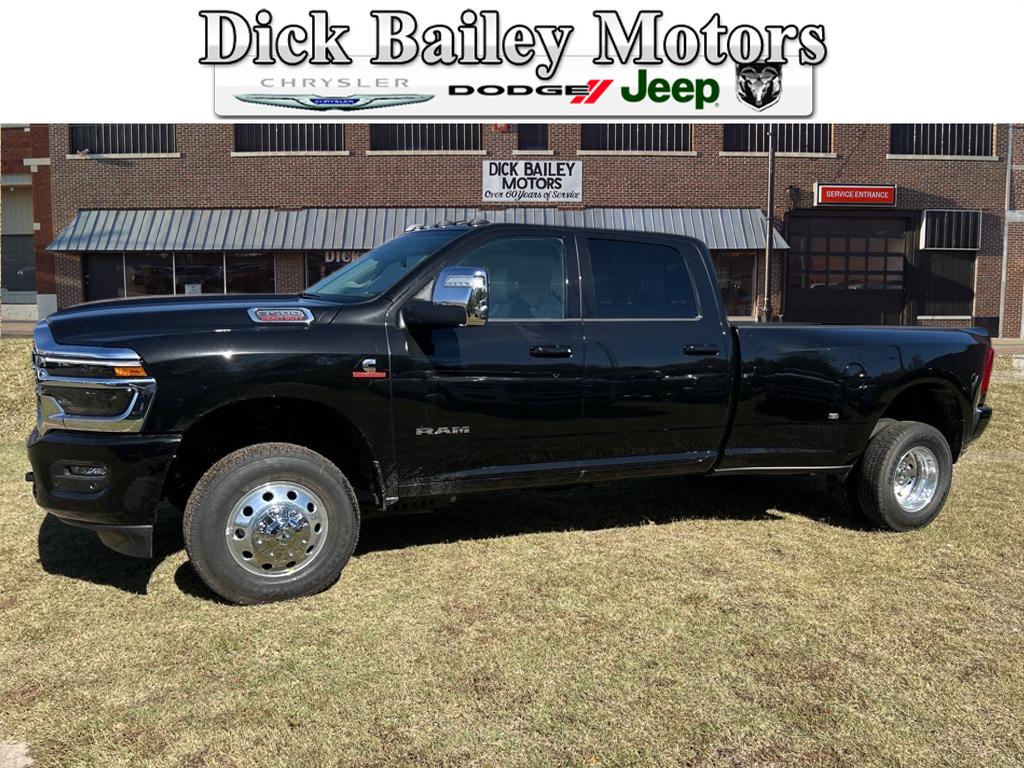 2026 RAM Ram 3500 Pickup Laramie's photo