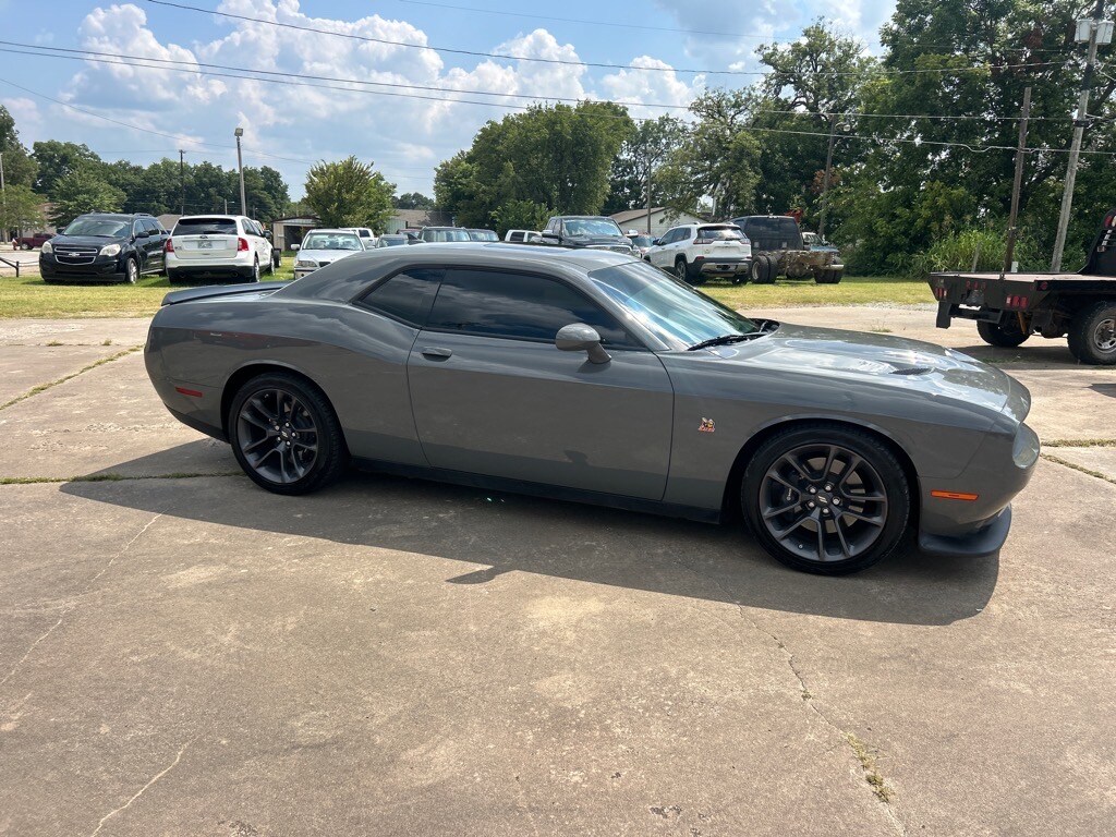 2023 Dodge Challenger R/T Scat Pack photo 3