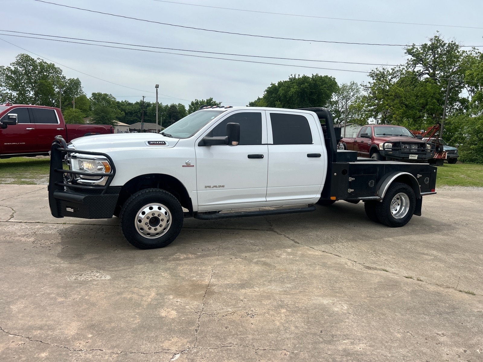2019 RAM 3500 Tradesman 4X4 Crew Cab LWB's photo