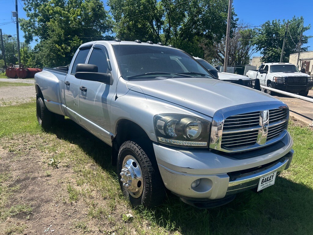 2006 Dodge Ram 3500 Laramie photo 3