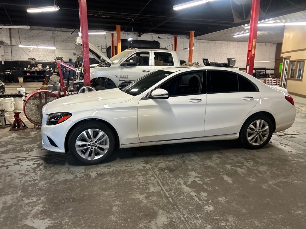 2019 Mercedes-Benz C-Class Sedan C300's photo