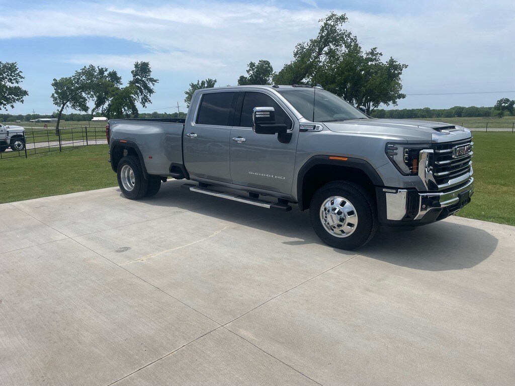 2024 Gmc Sierra HD SLT photo 4