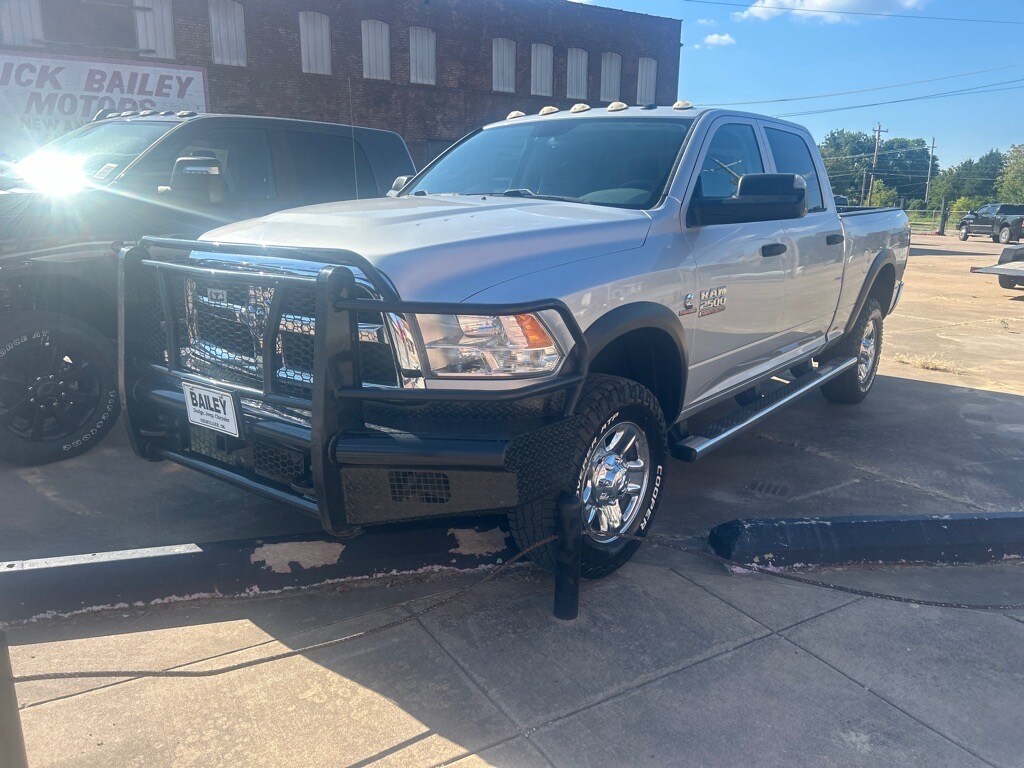 Used 2017 RAM Ram 2500 Pickup Tradesman with VIN 3C6UR5CL9HG648574 for sale in Okmulgee, OK