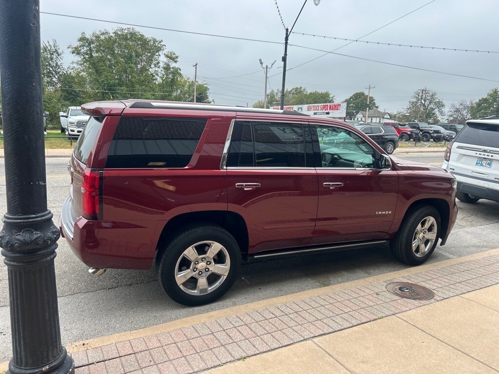 2019 Chevrolet Tahoe Premier photo 3