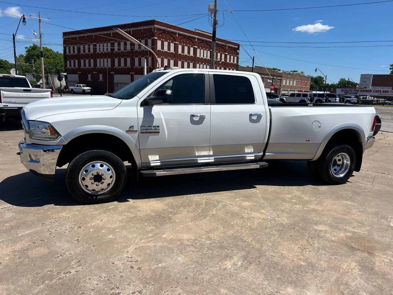 2018 RAM 3500 Laramie 4X4 Crew Cab LWB's photo