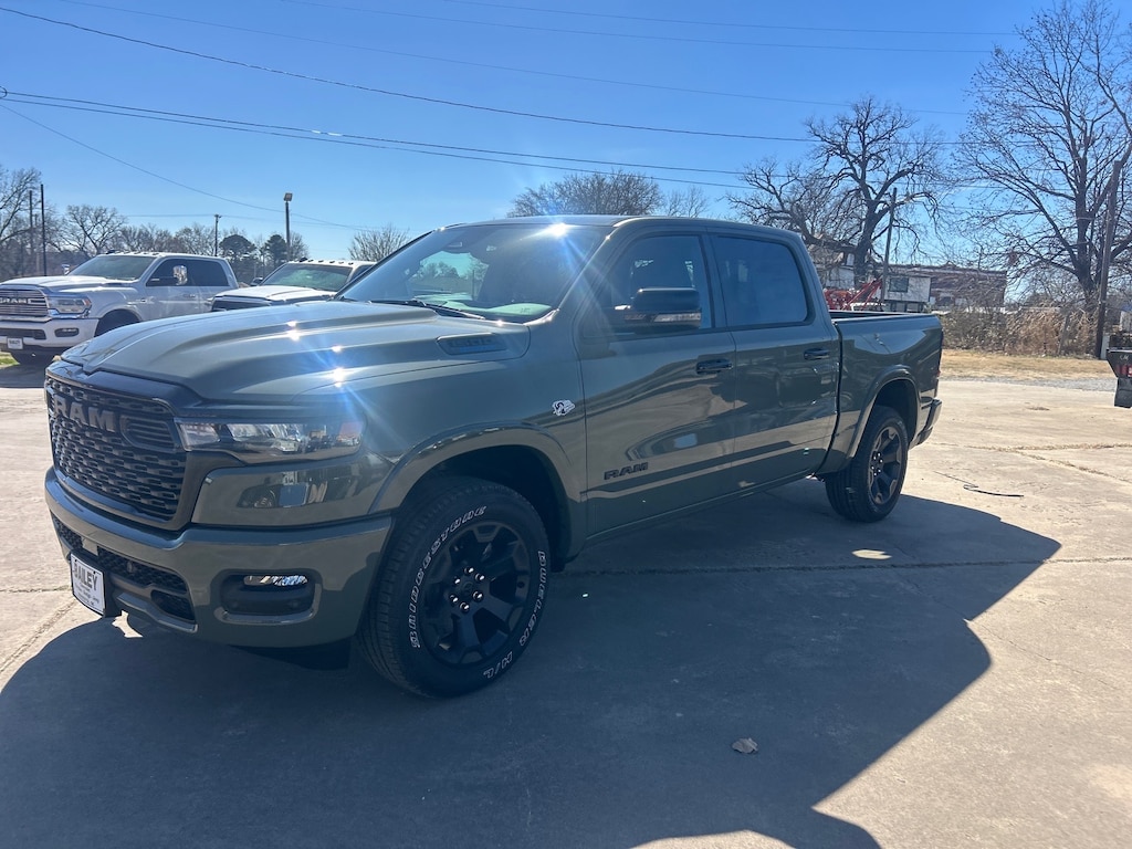 New 2026 Ram 1500 BIG HORN CREW CAB 4X4 5'7 BOX Pickup