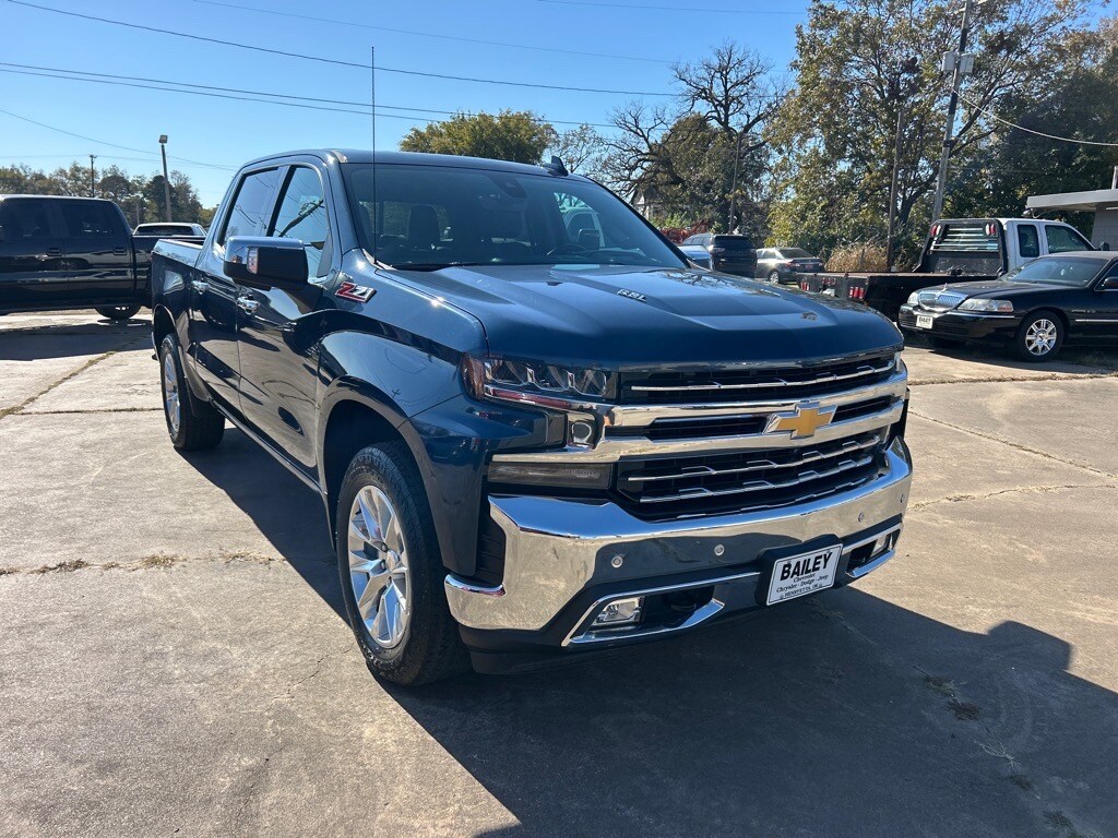 Used 2019 Chevrolet Silverado 1500 LTZ 4x4 LTZ Crew Cab 5.8 ft. SB