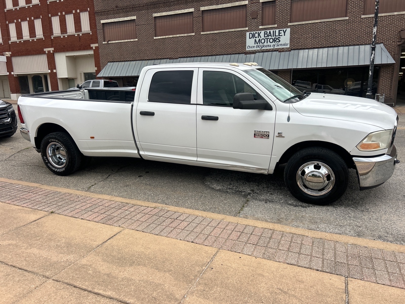 2012 RAM 3500 ST Crew Cab LWB DRW's photo