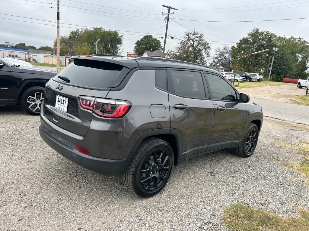 2023 Jeep Compass Altitude photo 4