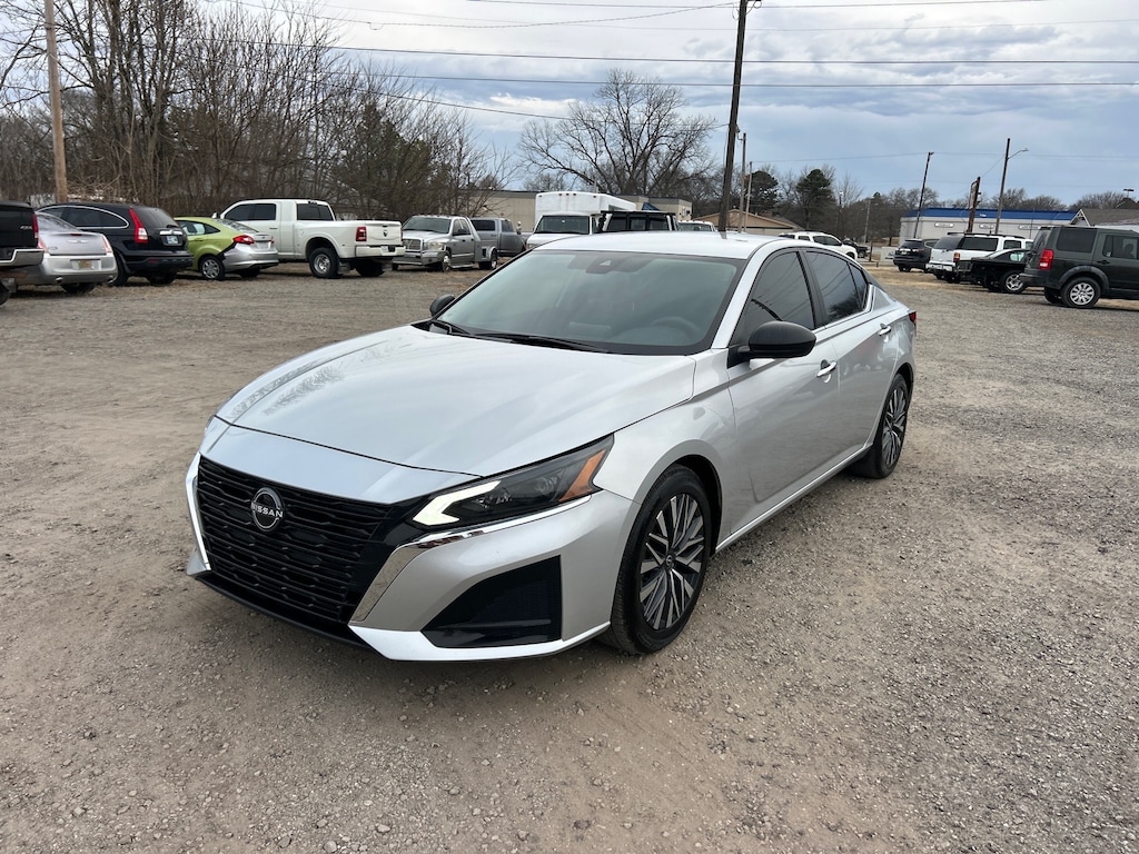 Used 2024 Nissan Altima 2.5 SV 2.5 SV Sedan