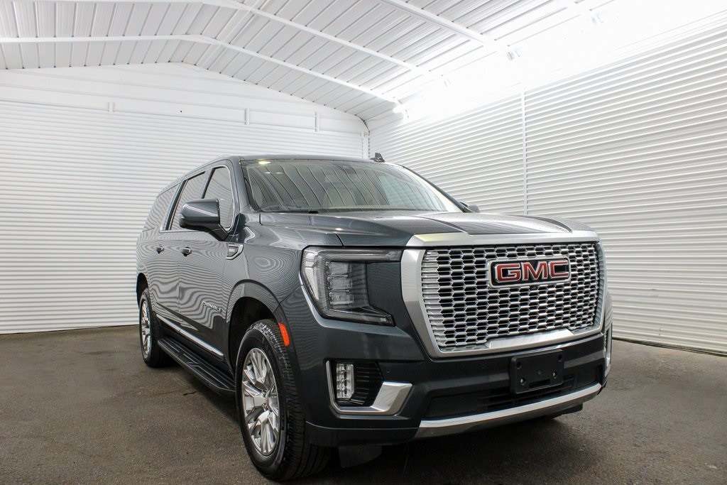 2022 GMC Yukon XL Denali's photo