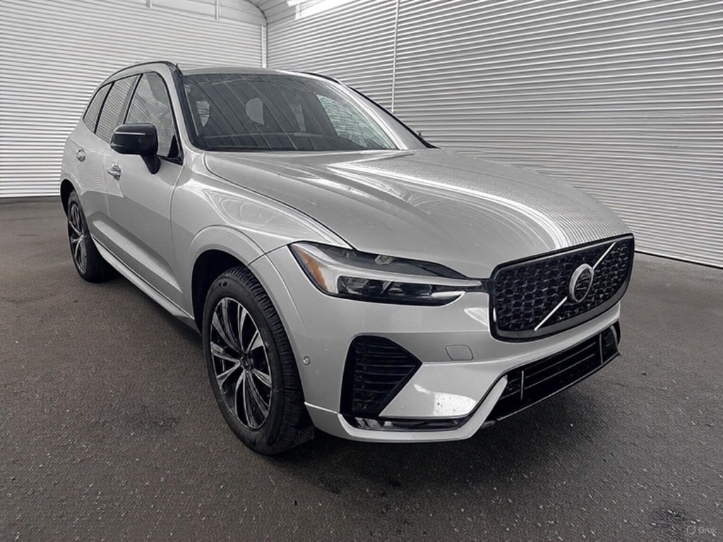 2025 Volvo XC60 B5 Plus
