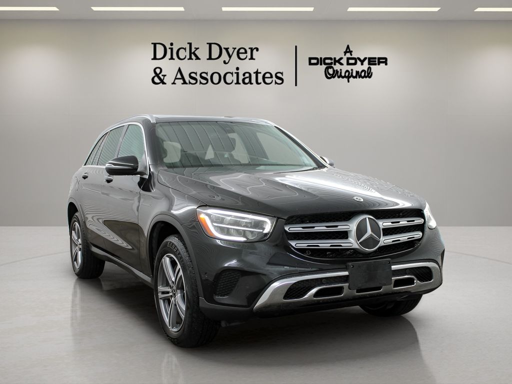 2021 Mercedes-Benz GLC GLC300 4MATIC's photo