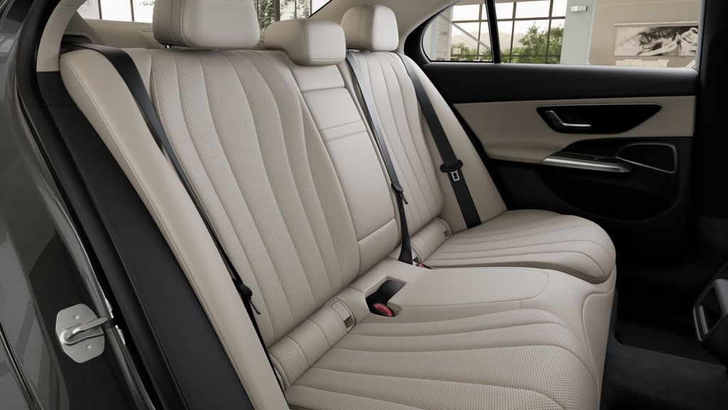 2026 Mercedes-Benz E-Class E350 - Photo 40