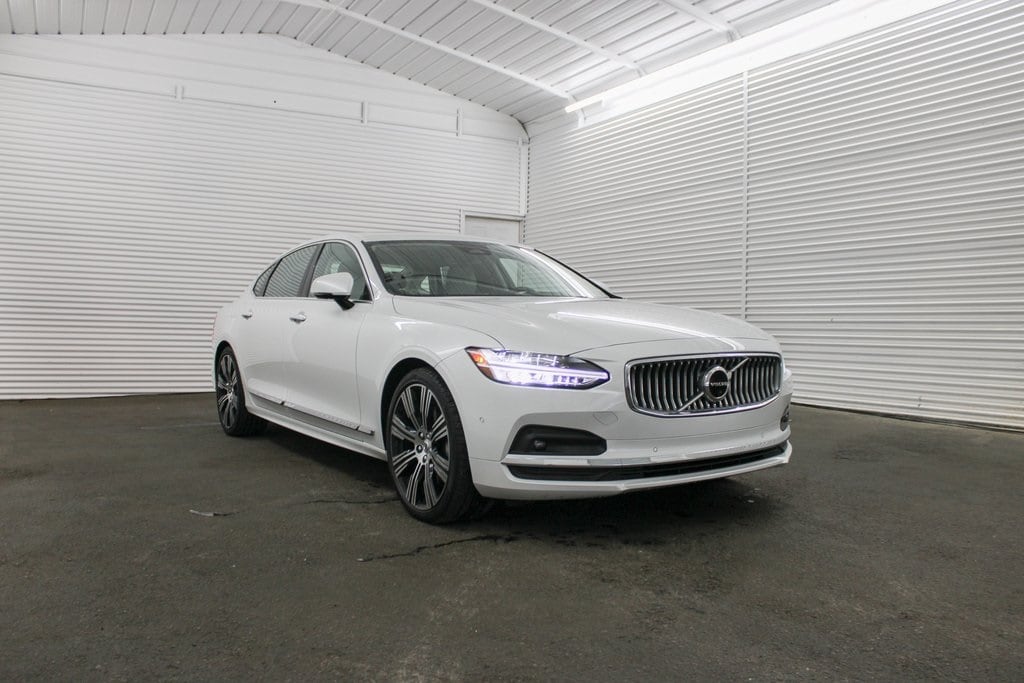 Used 2022 Volvo S90 Inscription with VIN LVY062ML5NP261579 for sale in Columbia, SC