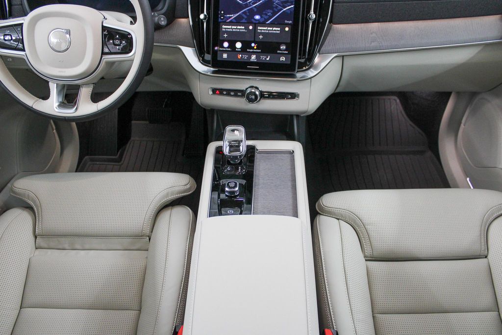 2026 Volvo XC90 Ultra - Photo 19