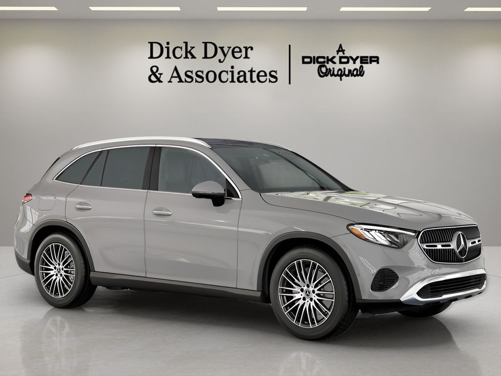 2026 Mercedes-Benz GLC GLC 300 4MATIC's photo